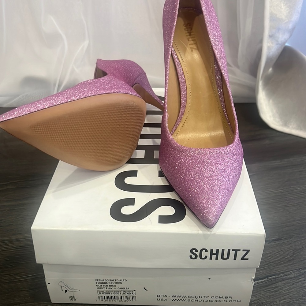 Brand new, seize 10 light pink glitter Schultz heels!